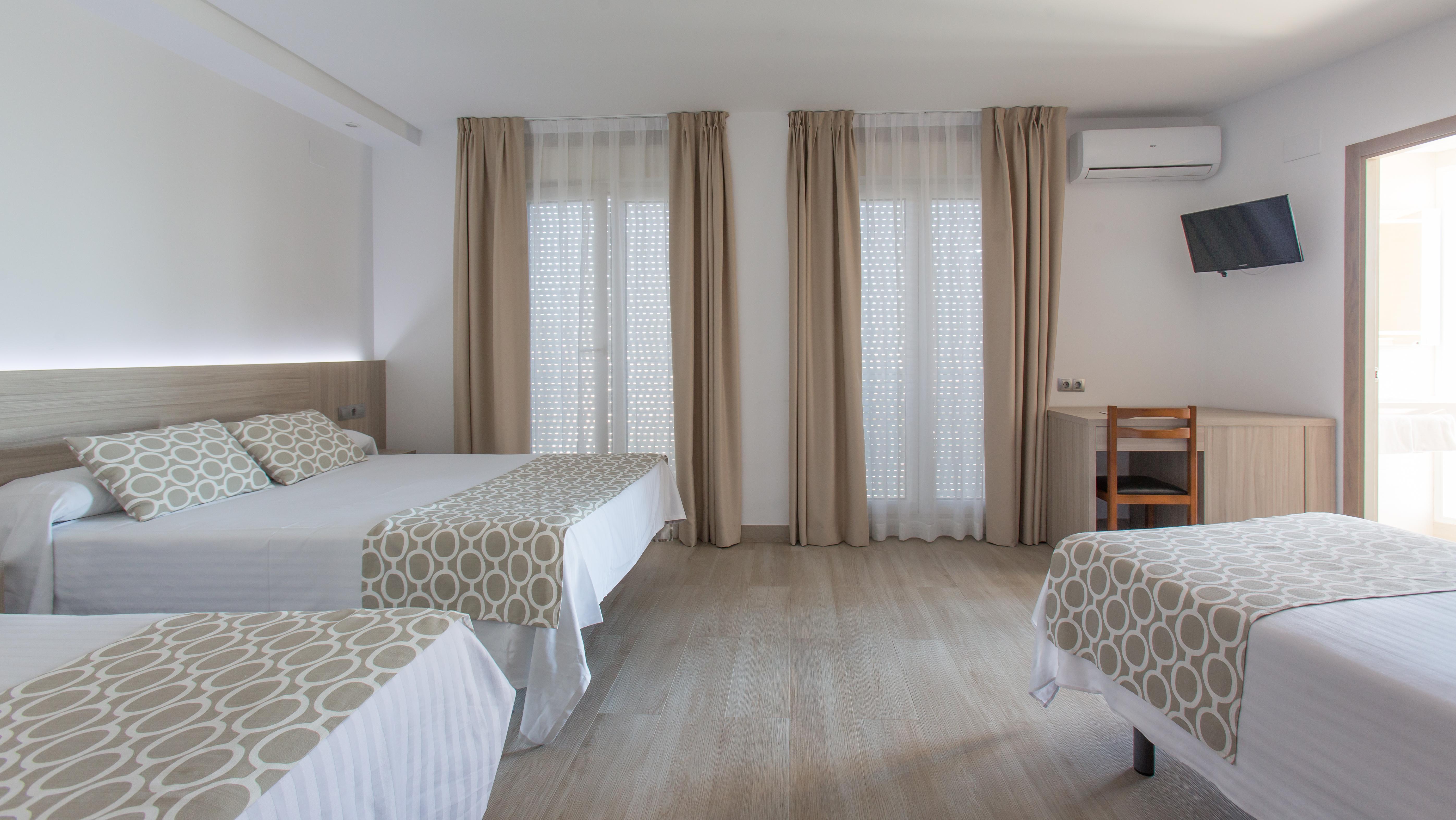 Hotel Olympia Ronda II Puig Exterior foto